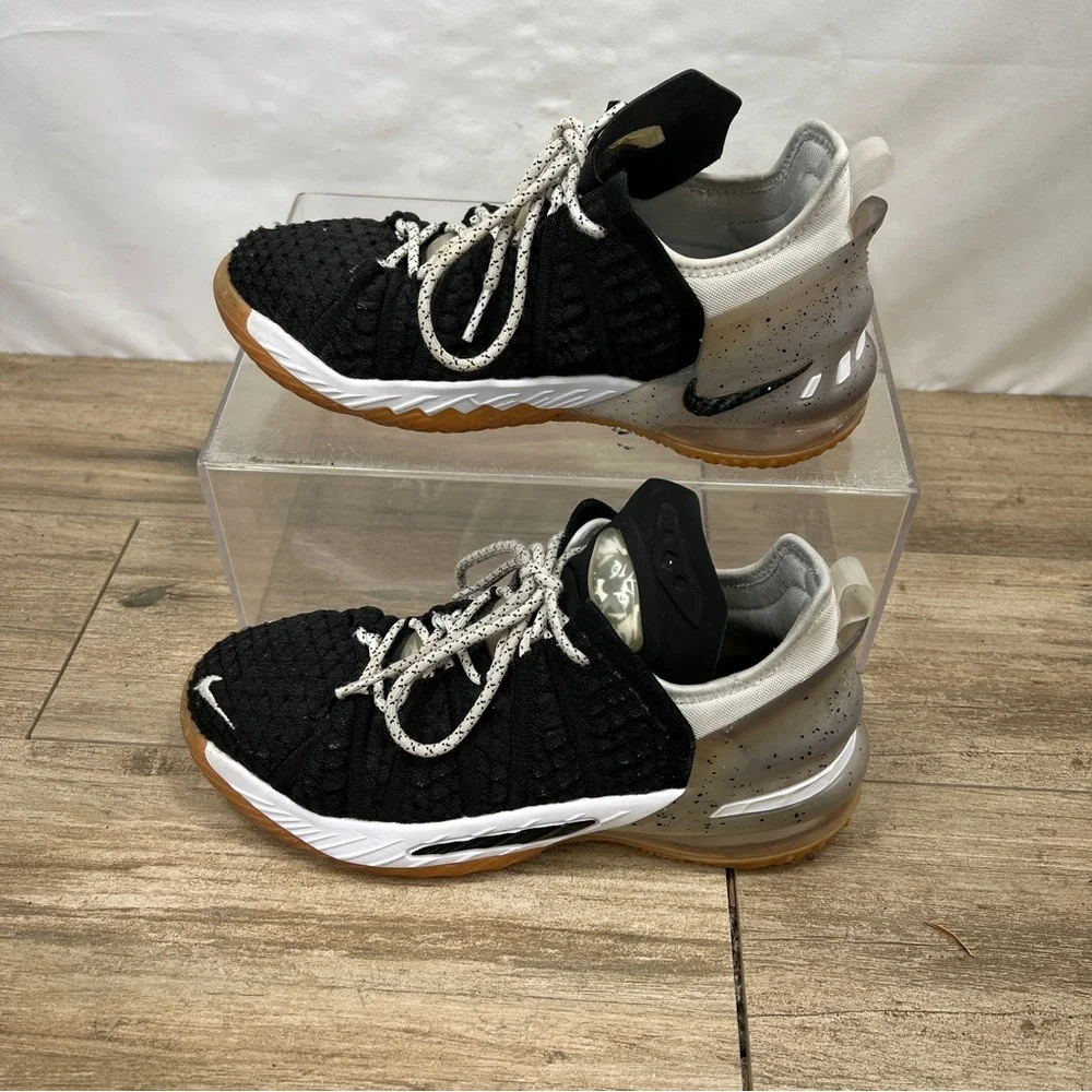 Nike Lebron 18 Boys Basketball Shoes Sneakers‎ Size 5.5Y CW2760-007 Black